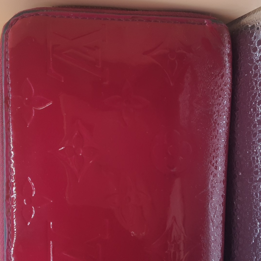 LOUIS VUITTON 🔥VERNIS MONOGRAM WALLET 🌸-EUC - Picture 13 of 14